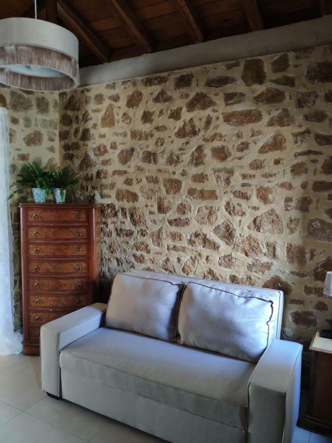 Néa Péramos Olive Tree Cottage 2 מראה חיצוני תמונה